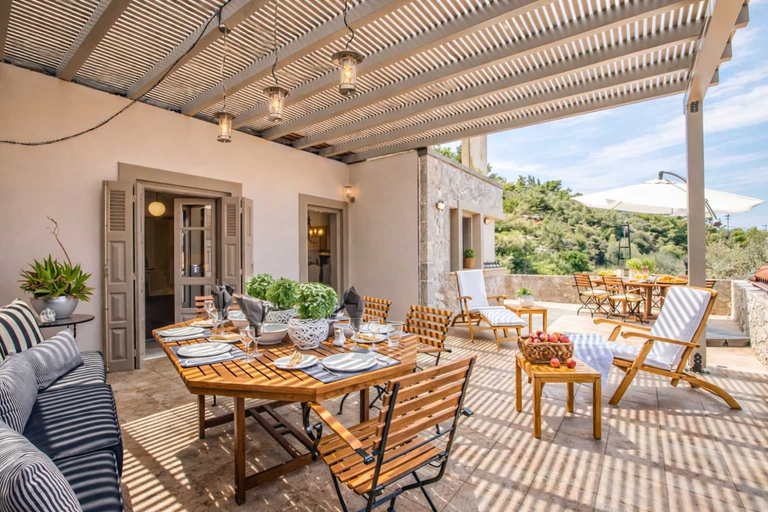 Room 4, Epidavros Villas Thymari Garden Seaview Retreat, Peloponnese