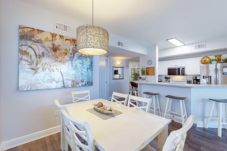 Dining 3, Celadon 409- Champagne Sunsets, Bay