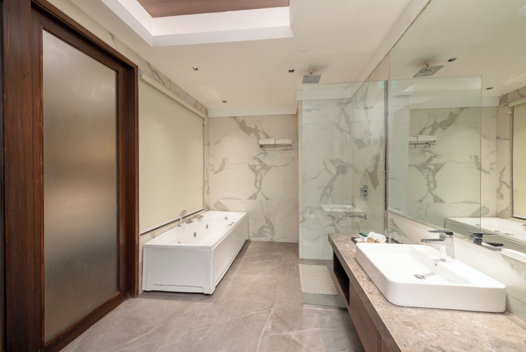 Bathroom 5, DLS Hotels Amritsar, Amritsar