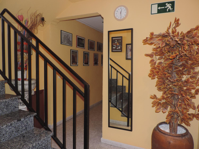 Others 4, Hostal Sali, Salamanca