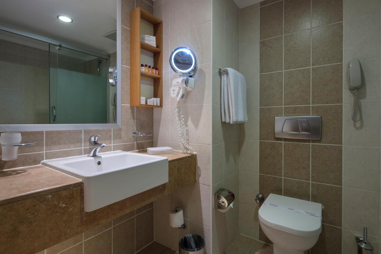 Bathroom 4, Trendy Aspendos Beach - All Inclusive, Manavgat