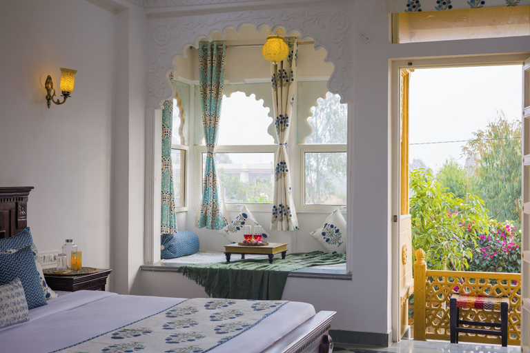 Room 2, ELIVAAS Amber Royale 3 BHK with Pvt Pool, Udaipur