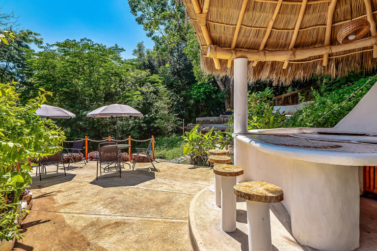 Terrace/patio 2, Relaxing Apartment With Mini Pool & High-speed Internet - Explore Local Delights, Park