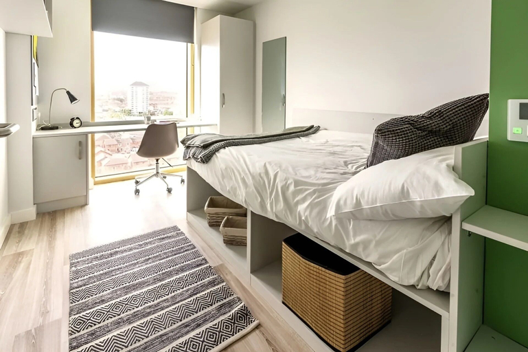 Room 4, Student Only 123 York Street, Belfast