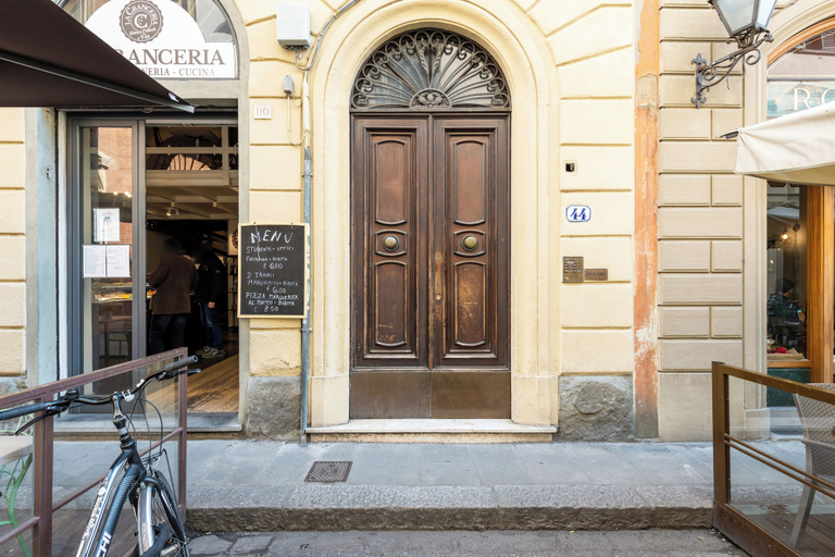 Front of property, Guesthost - Cattedrale Di Firenze Apartment X5, Florence