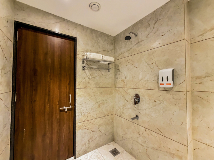 Bathroom 4, ZiP By Spree Hotels Pandharpur, Solapur