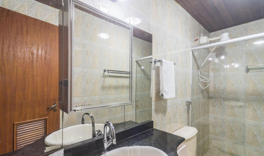 Bathroom 2, Casa 4Q em Condomínio c\/ Piscina NAT0202, Cabo Frio