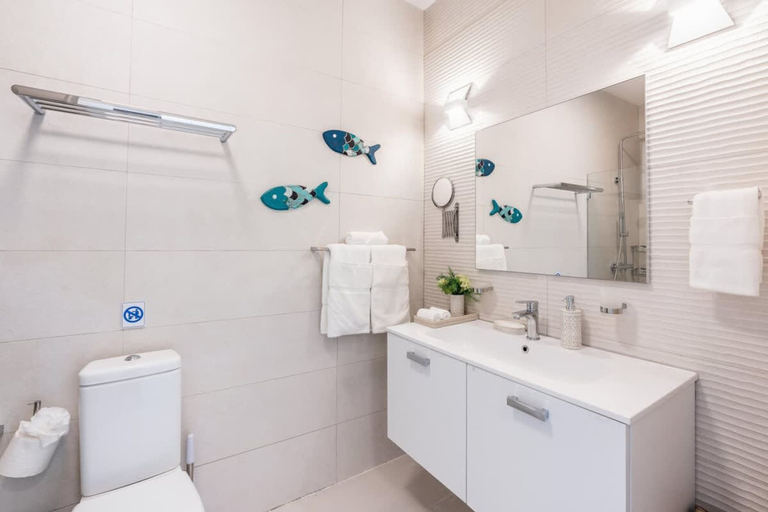 Room 5, Two-bedroom apt With Pool View bbq in Lake View, Las Terrenas
