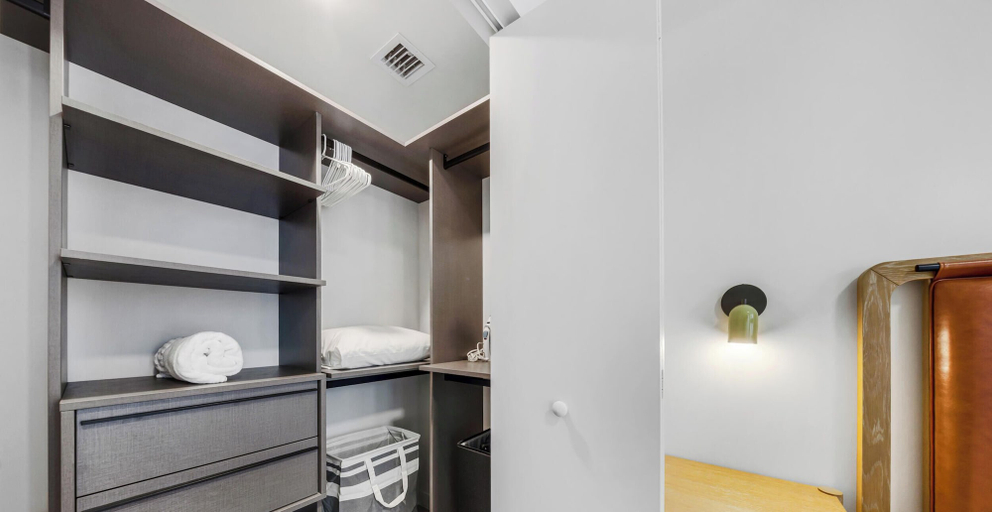 Room 3, The Crosby Exclusive Condo - Pool & Gym, Miami-Dade