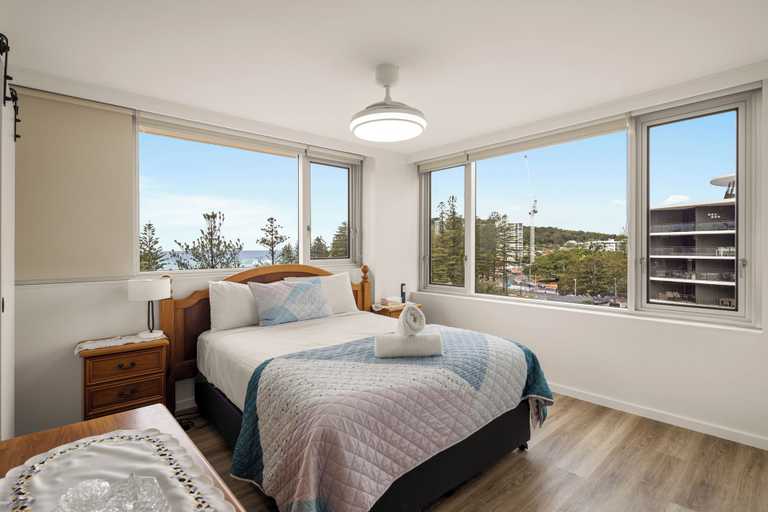 Room 2, Coastal Comfort with Ocean Views, Gold Coast