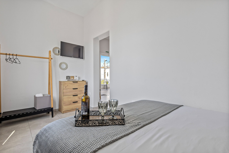 Bedroom 4, Elefsinian Mysteries Apartments, Attica