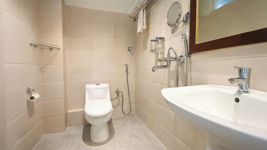 Bathroom 4, Sumitel Shangrila, East Sikkim
