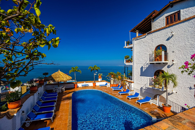Pool 5, Charming Condo Featuring Ocean Views, Pool & Private Terrace, Puerto Vallarta