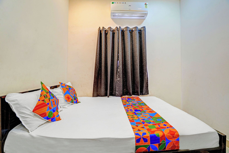 Room 2, Fabhotel Gold Residency, Kancheepuram