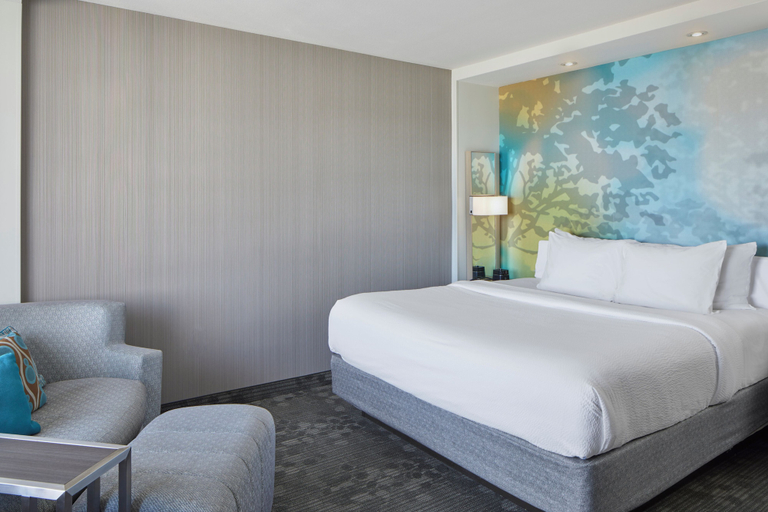 Bedroom 2, Courtyard by Marriott Atlanta Lithia Springs, Douglas