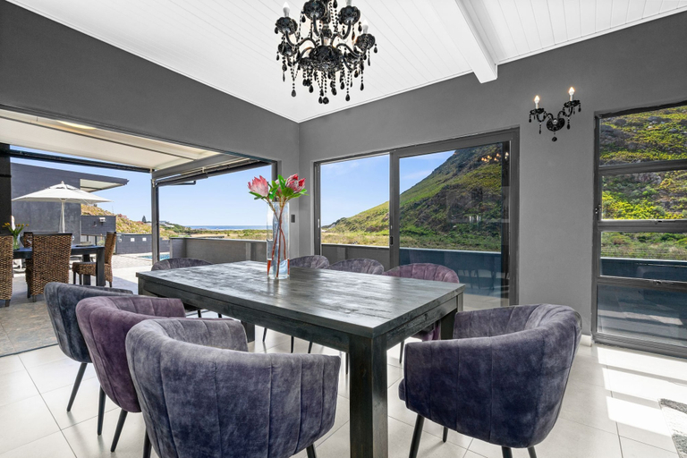 Interior 4, Red River Valley, Overberg
