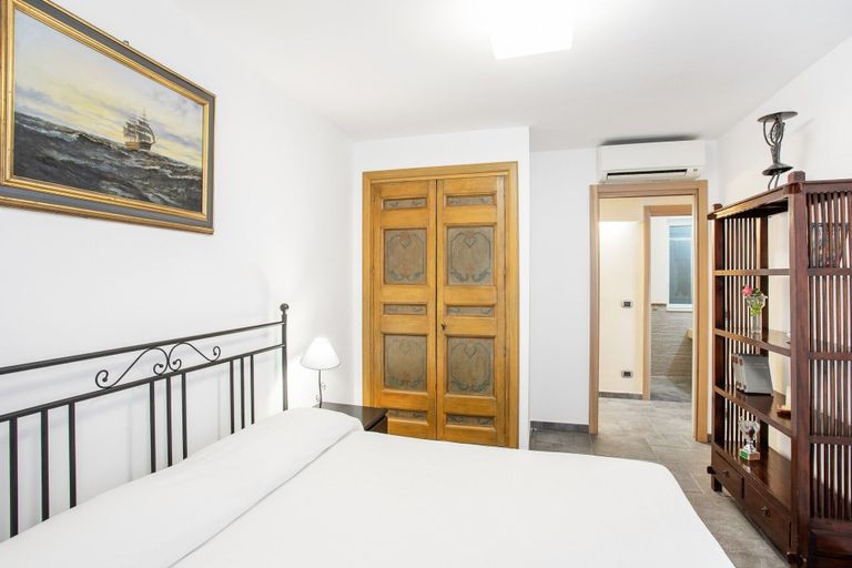 Others 2, Penelope Seaview Apartment, Catania
