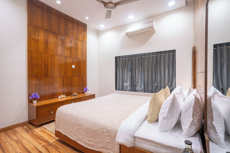 Room 4, ELIVAAS Lavender Crest 4 BHK Villa, Raigarh