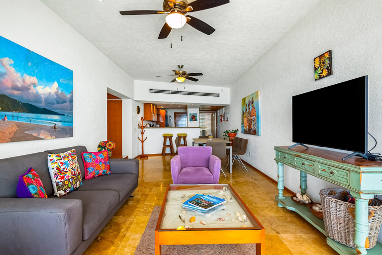 Living area 2, Beachfront 4th-floor Condo With Views, Outdoor Pool, Balcony, W/D & Central AC, Puerto Vallarta