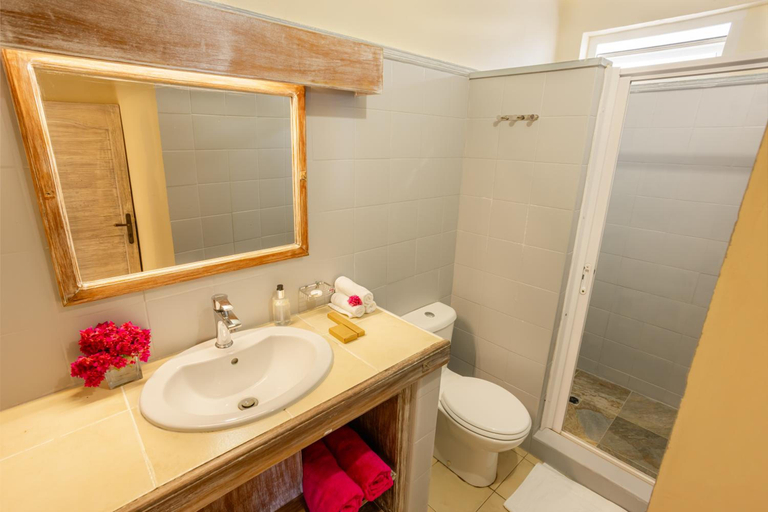 Bathroom 4, Cocotiers Hotel – Mauritius
