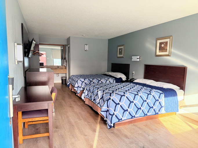 Bedroom 3, Knights Inn Ruther Glen, Caroline