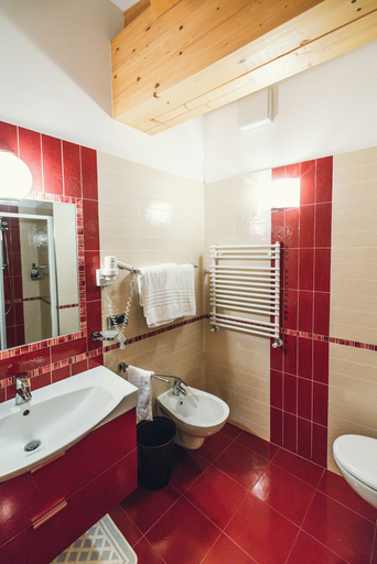 Bathroom 4, Hotel Belsoggiorno, Trento