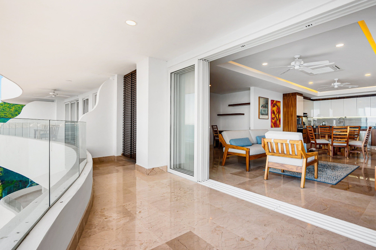 Interior 3, Luxurious Condo With Huge, Oceanfront Balcony, Pool & Pool spa, Puerto Vallarta