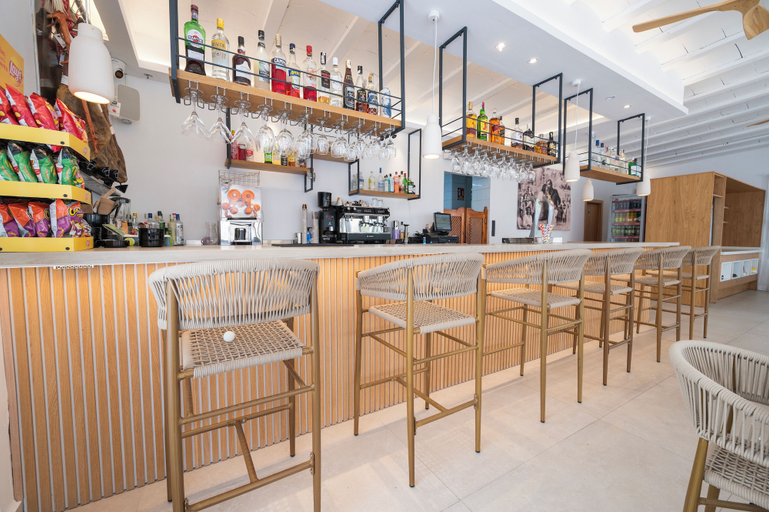 Food & Drinks 5, Apartamentos Blanco Sol, Baleares