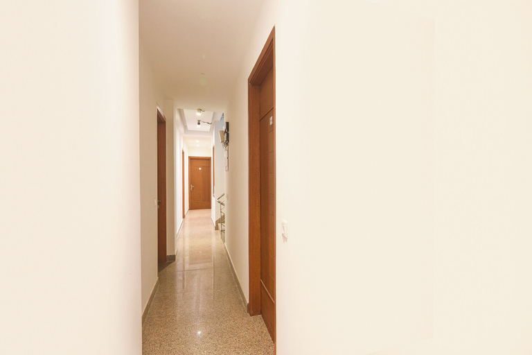 Lobby 5, Fabhotel Downtown Travelodge, Delhi