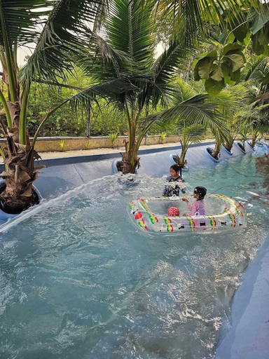 Pool 3, Min Land Resort, Pak Tho