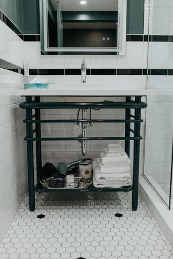 Bathroom 5, The Grove Hotel, Essex