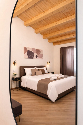 Room 5, Sicily Luxury Suites, Palermo