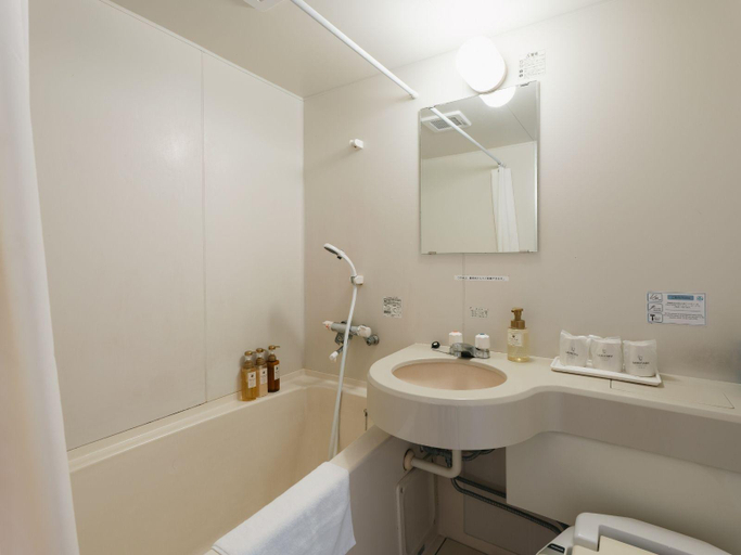 Bathroom 4, Hotel Union, Kagoshima