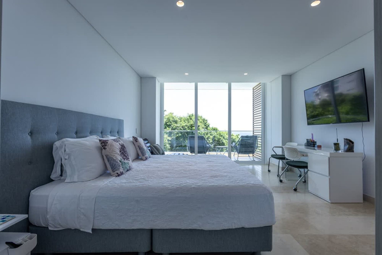 Room 4, Tropical Villa w Pool Dock Access, Cartagena de Indias