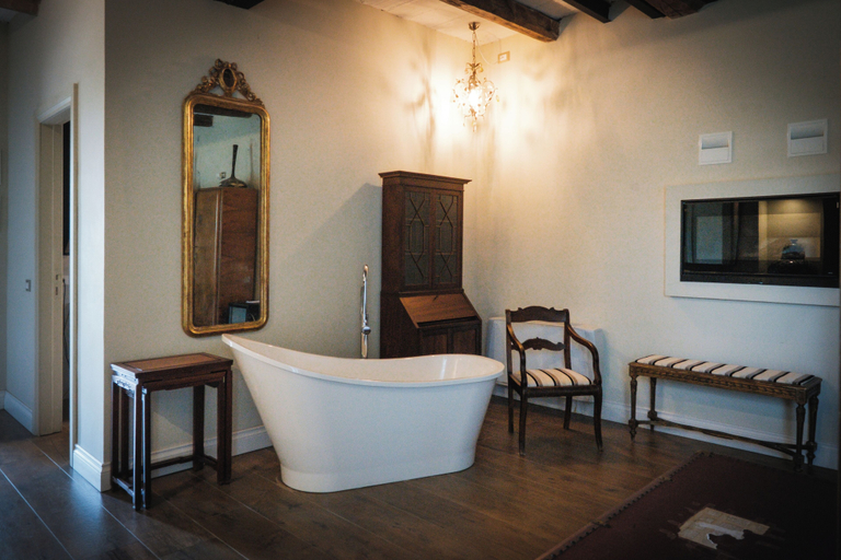 Others 3, TENUTA LISETTA, Rome