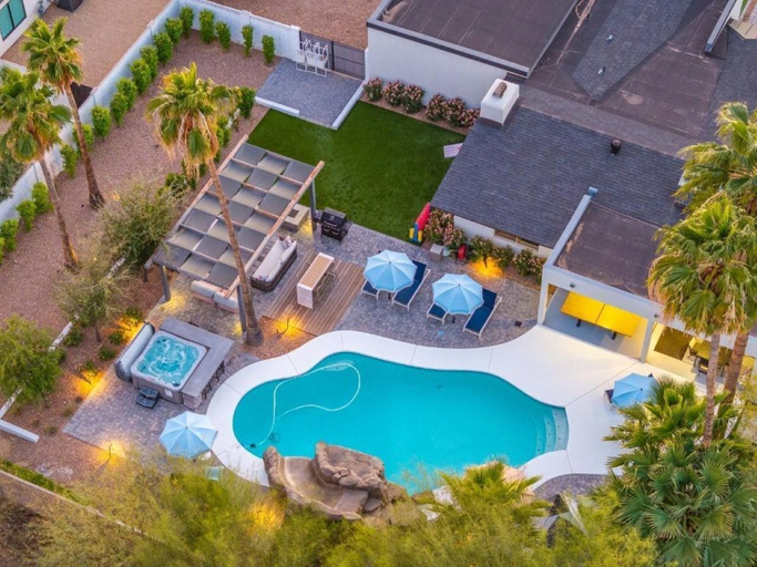 Aerial view 5, Tropical Villa by Glam Homes, Maricopa