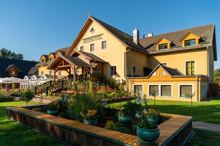 Exterior & Views, Seehotel Burg Spreewald, Spree-Neiße