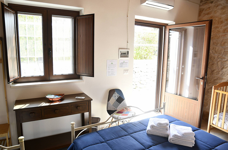 Others 3, WePuglia - Canto dei Grilli, Bari