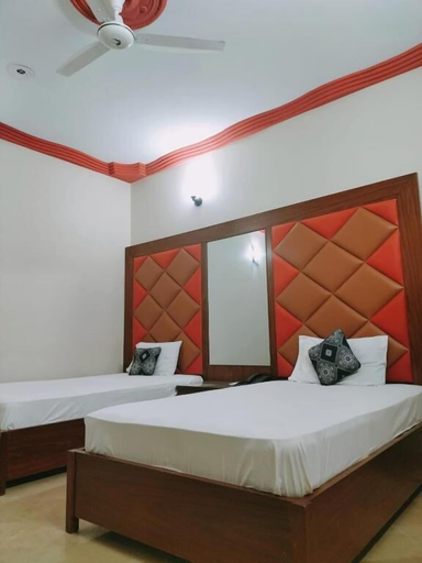 Room 3, Subhan Palace Family Guest House, Karachi