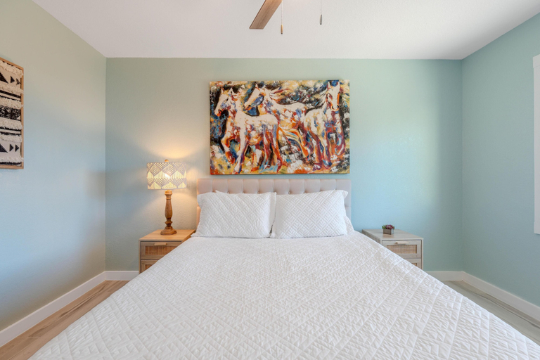 Room 1, The Shiloh - Side B, Lee