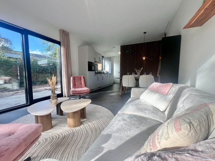 Living room 2, Modern Family Retreat Near the Beach, Zijpe