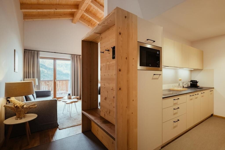 Private kitchen 2, Villa Flora Mountain Lodges, Bolzano