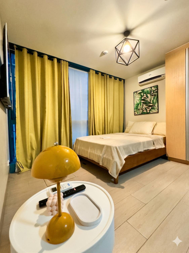 Bedroom, Cozi Modern 1br condo beside One uptown Mall BGC, Taguig