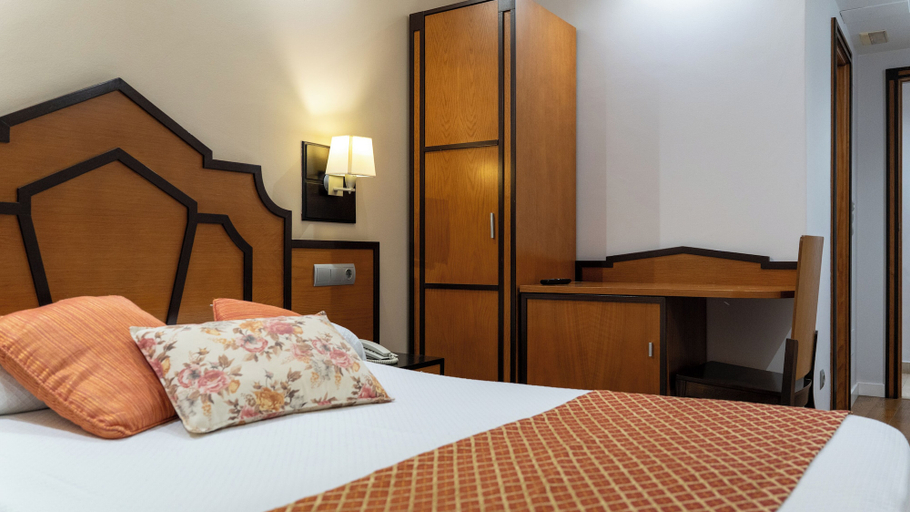 Bedroom 4, Hotel Tío Manolo de Noia, A Coruña