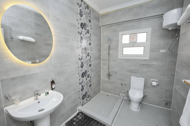 Bathroom 3, Settle Inn South 90 Apartments, New Cairo City