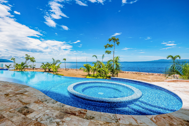 Pool 2, Oceanfront, 8th-floor Condo With Pool, Pool spa & Large Balcony, Puerto Vallarta