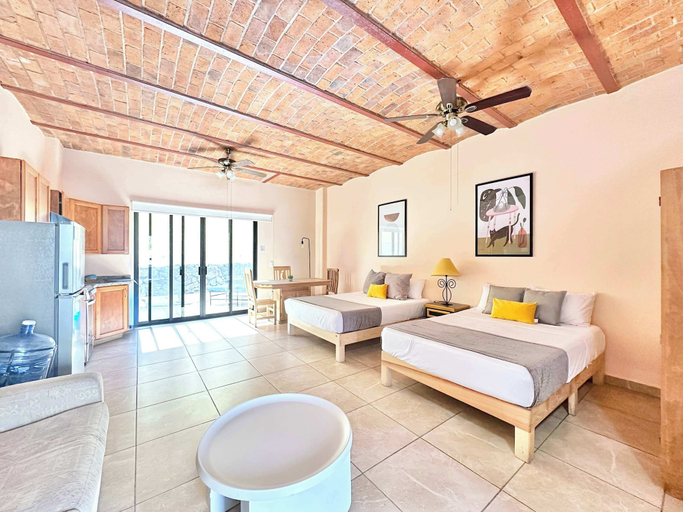 Room 5, Lirio, Ajijic, Chapala