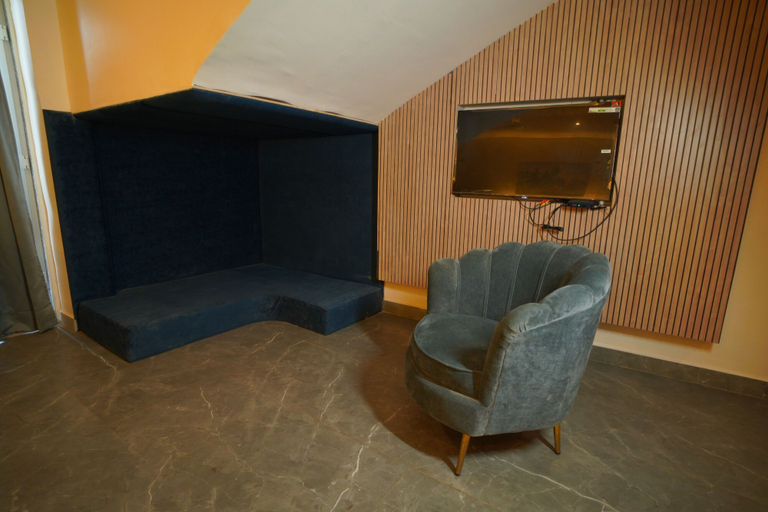 Lobby sitting area, The Parth Resort, Kushinagar