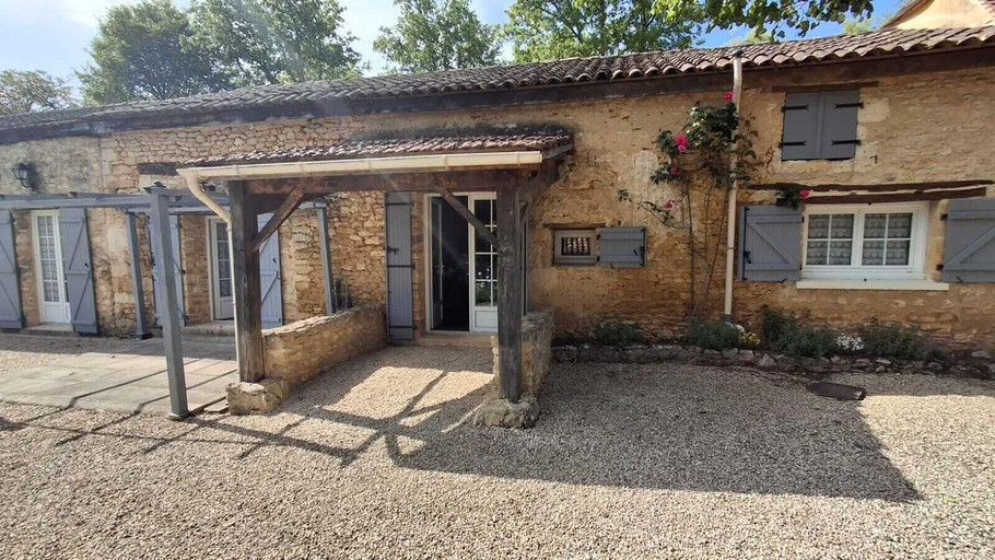 Courtyard view 5, Les Gîtes du Pech, Dordogne