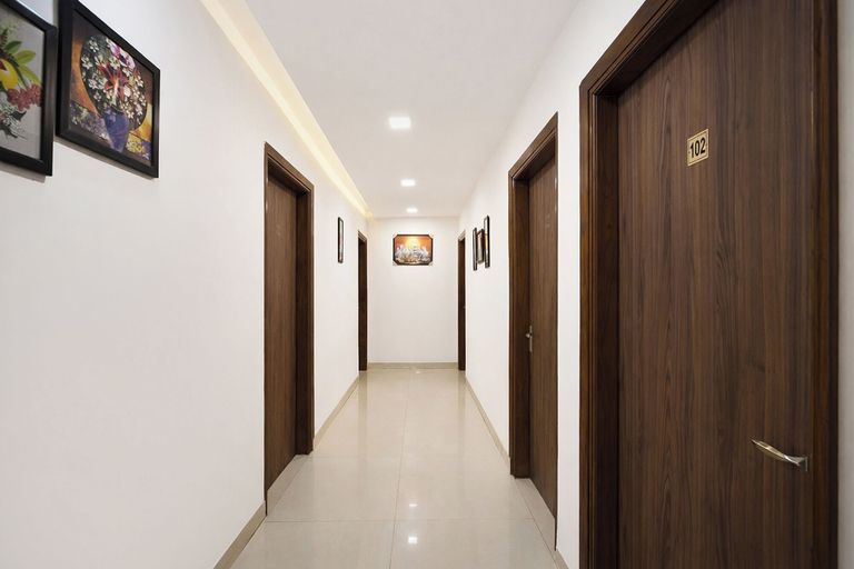 Lobby 5, Fabhotel Park View, Delhi